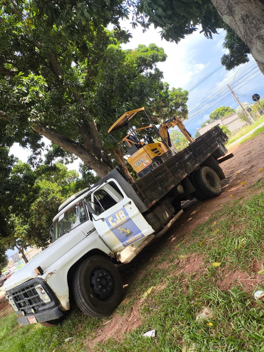 Frota de transporte CJB